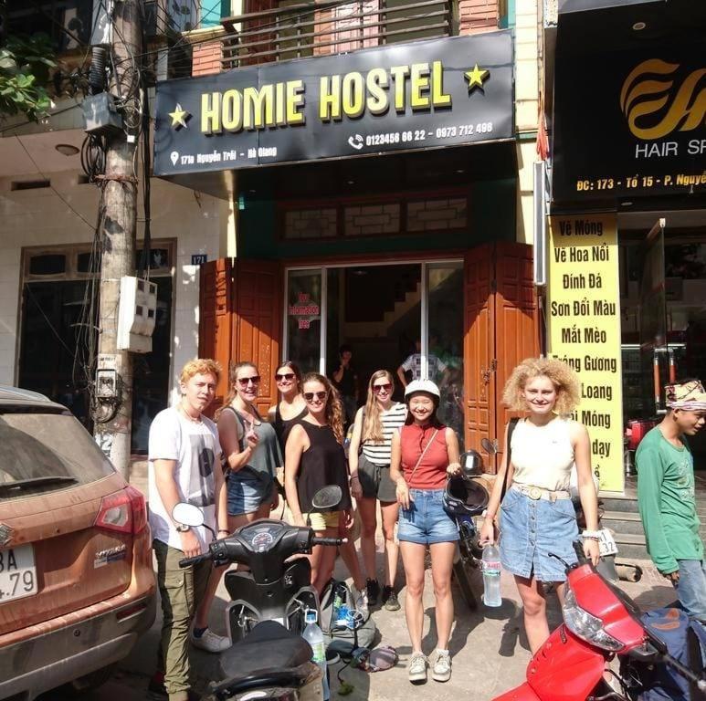 Homie Hostel & Tour Ha Giang Exterior foto
